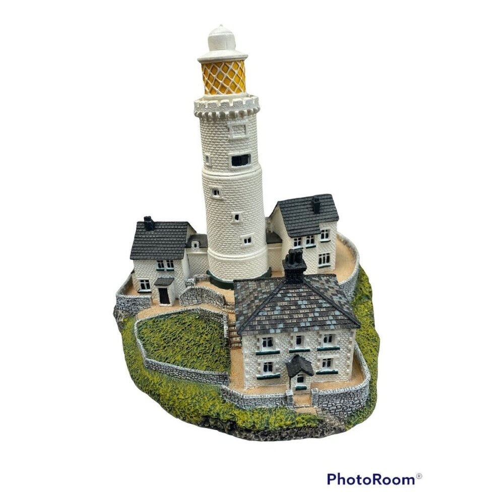 Dartmouth England Start Point Lighthouse Sculpture By The Danbury Mint 1993
